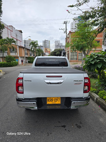 Toyota Hilux 2.4 Diésel 4X4