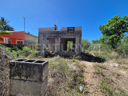 Se Vende Terreno En Citilcum Izamal En Yucatán De 600 M2 Con Construcción