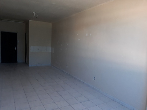 Imagem 7 de 15 de Sala - Sa00004 - 32941124