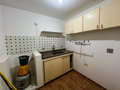 Casa Dois Andares 140 M/q Dentro De Clube Em Meio A Floresta