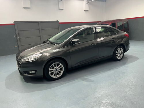 Ford Focus III 1.6 Sedan S