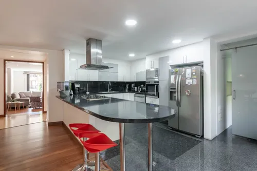 Apartamento En Venta En Bella Suiza. Cod V16071