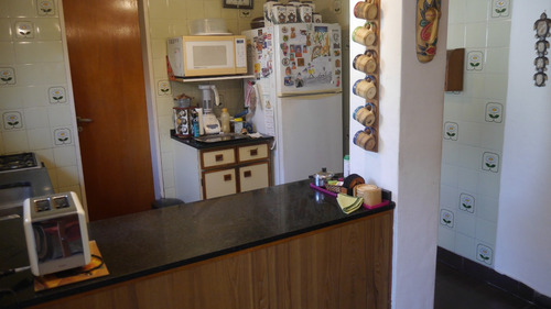 Dueño Vende Ph Independiente Con Pileta Semiclimatizada, Cochera, 5 Dormitorios, Quincho, Parrilla, Jardín, Patio, 8,66 Mts De Balcón, 2 Habs En Pb Y 3 En 1° C/espacio Aéreo, Coghlan Al Cfte-fte