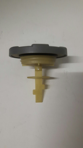 Imagen 4 de 4 de Tapa Deposito Direccion Hidraulica Amarok Original
