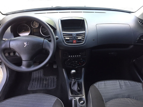 Imagen 7 de 10 de Peugeot 207 Compact Xr 1.4 3p