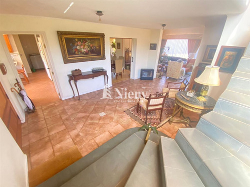 Gran Casa En Venta 5 Dorm. Condominio Mantagua Con Piscina