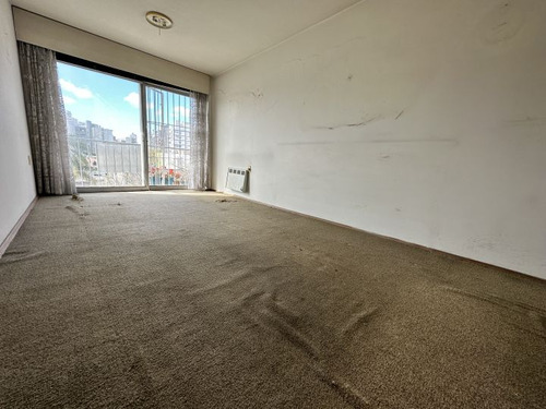 Venta De Apartamento 2 Dormitorios En Pocitos