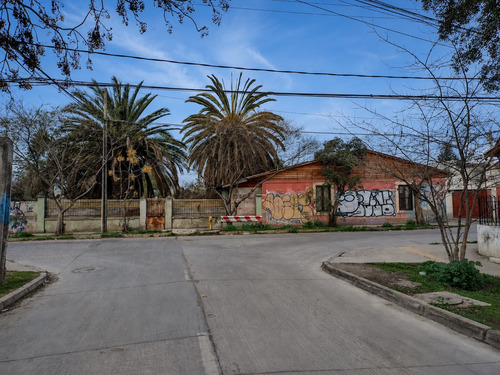Terreno Esquina 961,47m2 Con Acceso Por 3 Calles La Cisterna