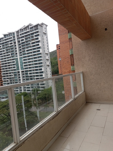 Imagen 15 de 19 de Res. Acrópolis. Trigaleña Alta Vende Luz Castro Obra Blanca