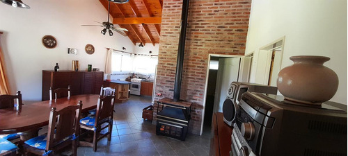 Imagen 3 de 16 de Venta- -casa Quinta-3 -en Carlos Keen (lujan) Viví La Vida De Forma Tranquila Y Natural