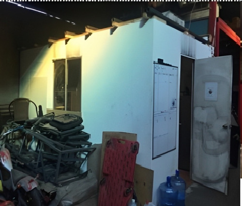 Céntrica Y Amplia Bodega, A Cuadras De La Plaza De Maipú