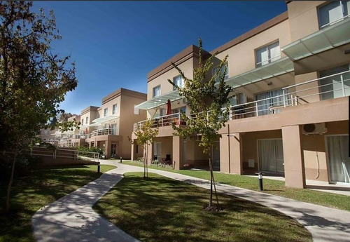 Imagen 2 de 22 de Excelente Dpto 2 Ambientes Cochera Jardines De Saravi Pilar