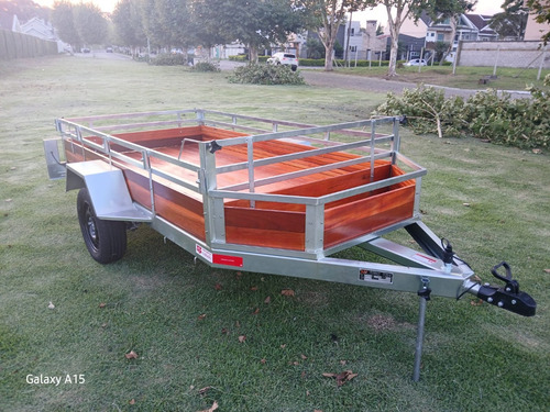 Carretinhas Reboque 1,40 X 2,50 Reforçada Pneu Novos
