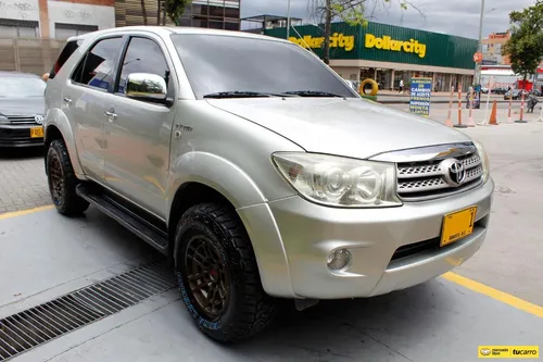 Toyota Fortuner 2.7 Sr5