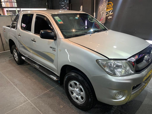 Toyota Hilux 2.5 Cab Doble 4x2