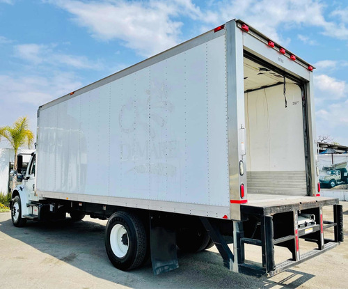 Imagen 5 de 10 de Camion Rabón Chasis Cabina Freightliner M2 2014