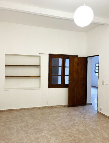 Imagen 5 de 9 de Depto Pb Interno - 2 Dormitorios - Sin Expensas