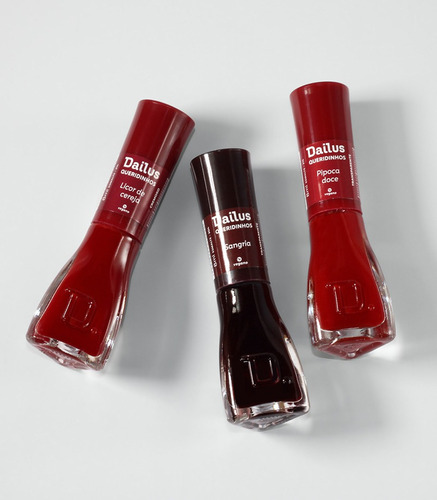 Esmalte de uñas finalização Dailus QUERIDINHOS de 8mL de 3 unidades color Vermelho