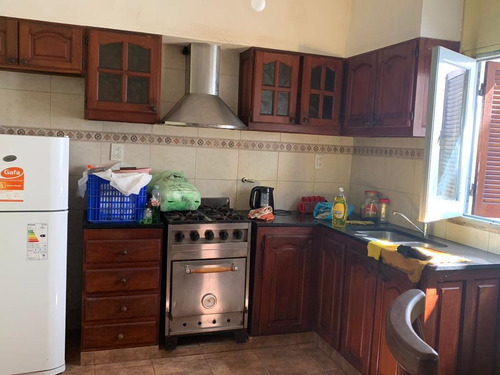 Ph En Venta - 3 Dormitorios 1 Baño - 148mts2 - Berisso