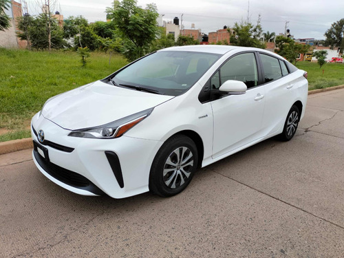 Toyota Prius 1.8 Base Cvt