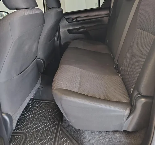 Toyota Hilux 2.7 SR Doble Cabina Mt