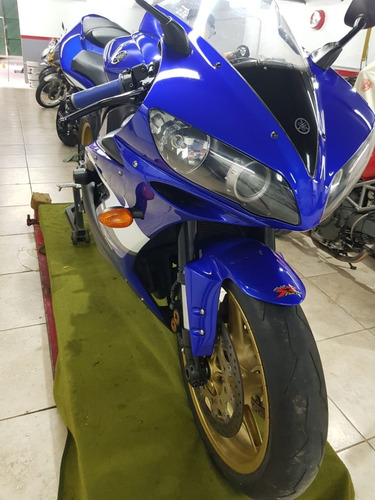 Yamaha R1
