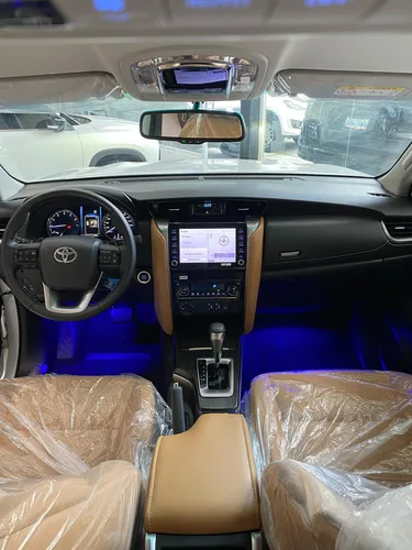 Toyota Fortuner Vx.r 2025