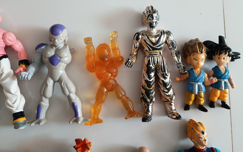 Figuras Dragón Ball Z Bootleg Vintage 90s 24 Piezas (Usado)