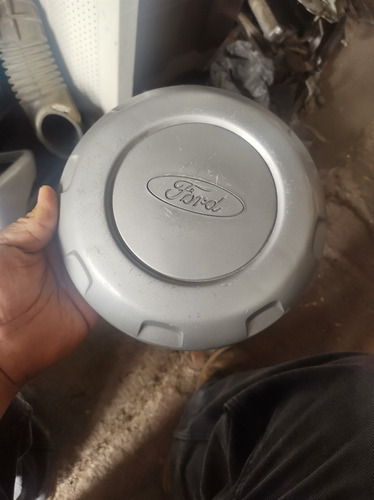 Tapa De Rin Ford F250 2005-2019 Genérica A048