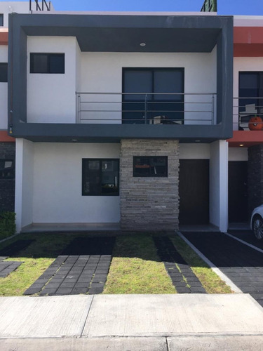 Imagen 1 de 30 de Casa En Renta En El Refugio Condominio Palazzo Rcr201910es