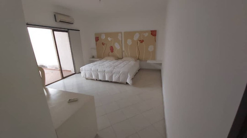 Imagen 6 de 23 de Yasmin Roa En Venta Casa En Venta Urbanización Guaparo Cod 140717
