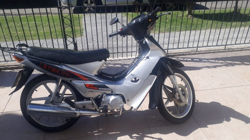 Imagen 5 de 11 de Beta Bs 110