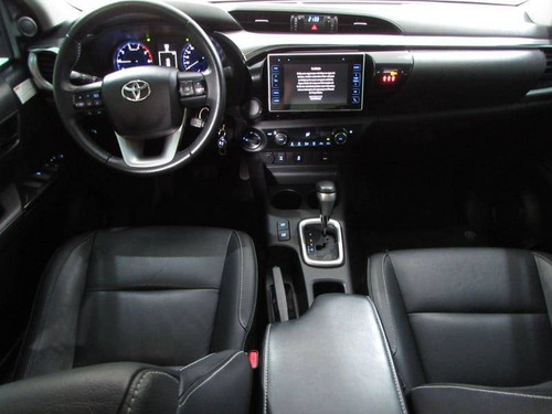 Imagem 9 de 11 de Toyota Hilux 2.8 Srv 4x4 Cd 16v Diesel 4p Automático