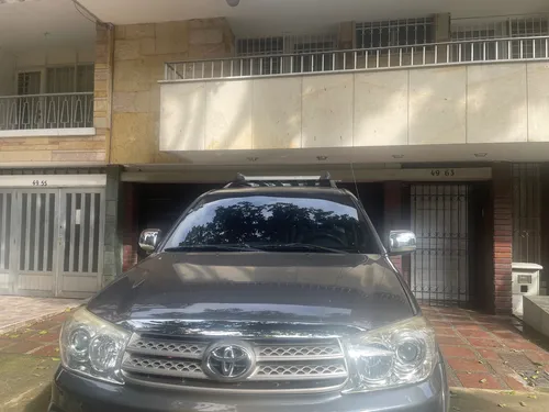 Toyota Fortuner 2.7l 4x4