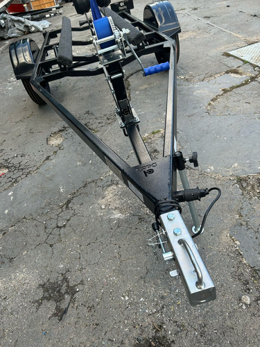 Reboque Para Jetski Com Pneus Novos Modelo Atual No Mercado