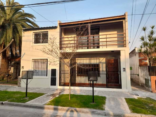 Duplex En Venta En Ituzaingo Norte