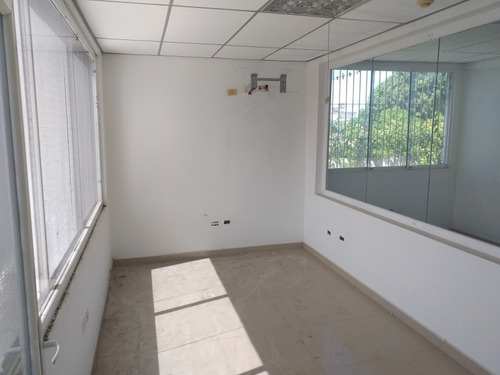 Imagen 6 de 14 de Galpon En Venta Casco Central De Guacara