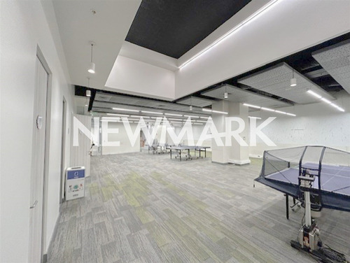 Excelente Local Comercial En Arriendo En Las Condes