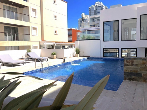 Apartamento En Venta A Estrenar! Excelentes Vistas Al Óceano