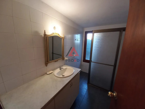 Gran Casa A Solo 100 Mts De La Ruta Interbalnearia Con 1040 Mts2 De Terreno