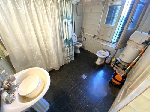 Imagen 11 de 30 de Casa De 5 Dormitorios A Reciclar En Venta Roldan Ideal Proyecto