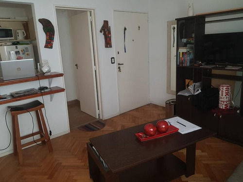 Imagen 10 de 13 de Departamento Av Pueyrredon 915 2 Ambientes