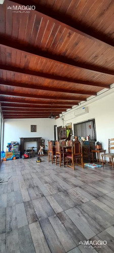 Venta Casa 5 Ambientes El Palomar