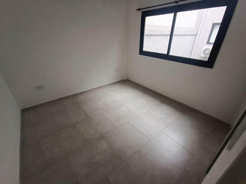 Venta - Departamento - 2 Ambientes - Frente - Balcon - Lomas De Zamora - A Estrenar
