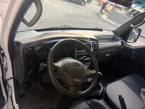 Kia Bongo 2.7 Luxo 4x4 Rs C. Dupla C/ Carroceria 2p
