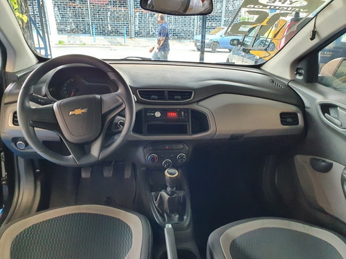 Imagem 8 de 13 de Chevrolet Onix 2015 1.0 Ls 5p