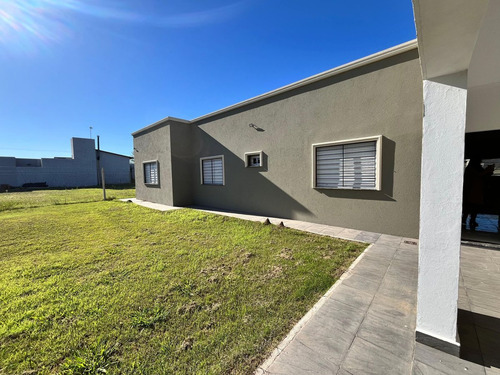 Casa En Venta En Pergamino Con Patio