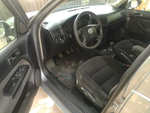 Imagen 7 de 9 de Volkswagen Golf 2005 1.6 Comfortline