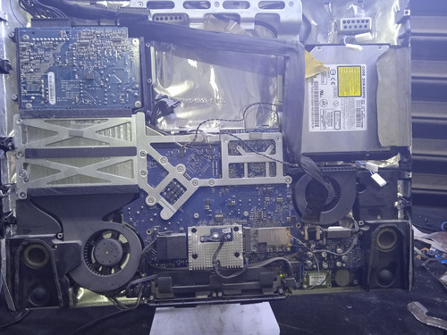 Main Motherboard I Mac A1224 Mod: 820-2143 (Usado)