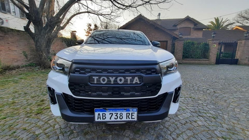 Imagen 15 de 15 de Toyota Hilux 2.4 Dx 4x4 2017 Cuero Linea 19 Accesorios Unica
